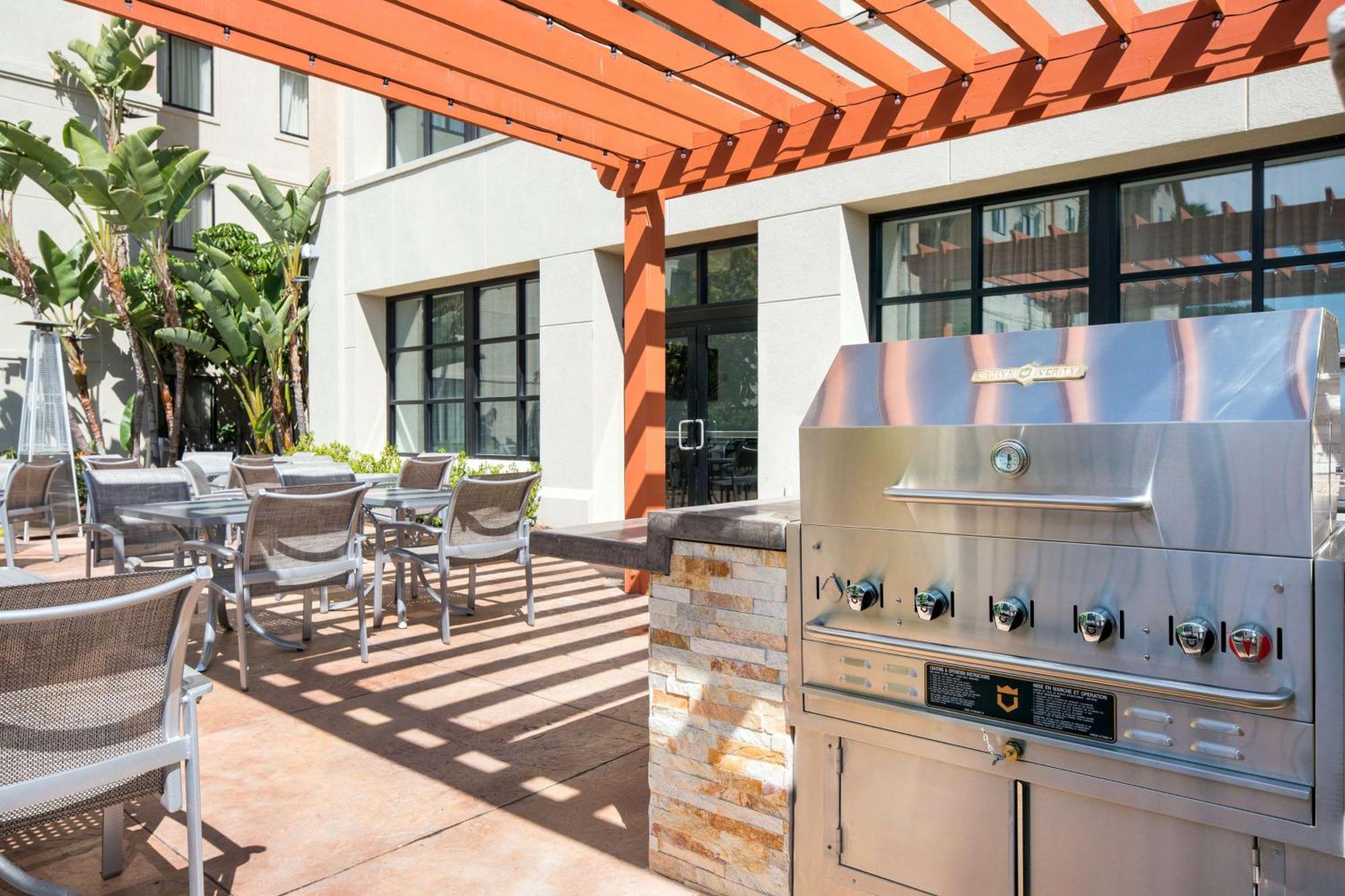 Homewood Suites By Hilton-Anaheim Garden Grove Exterior photo